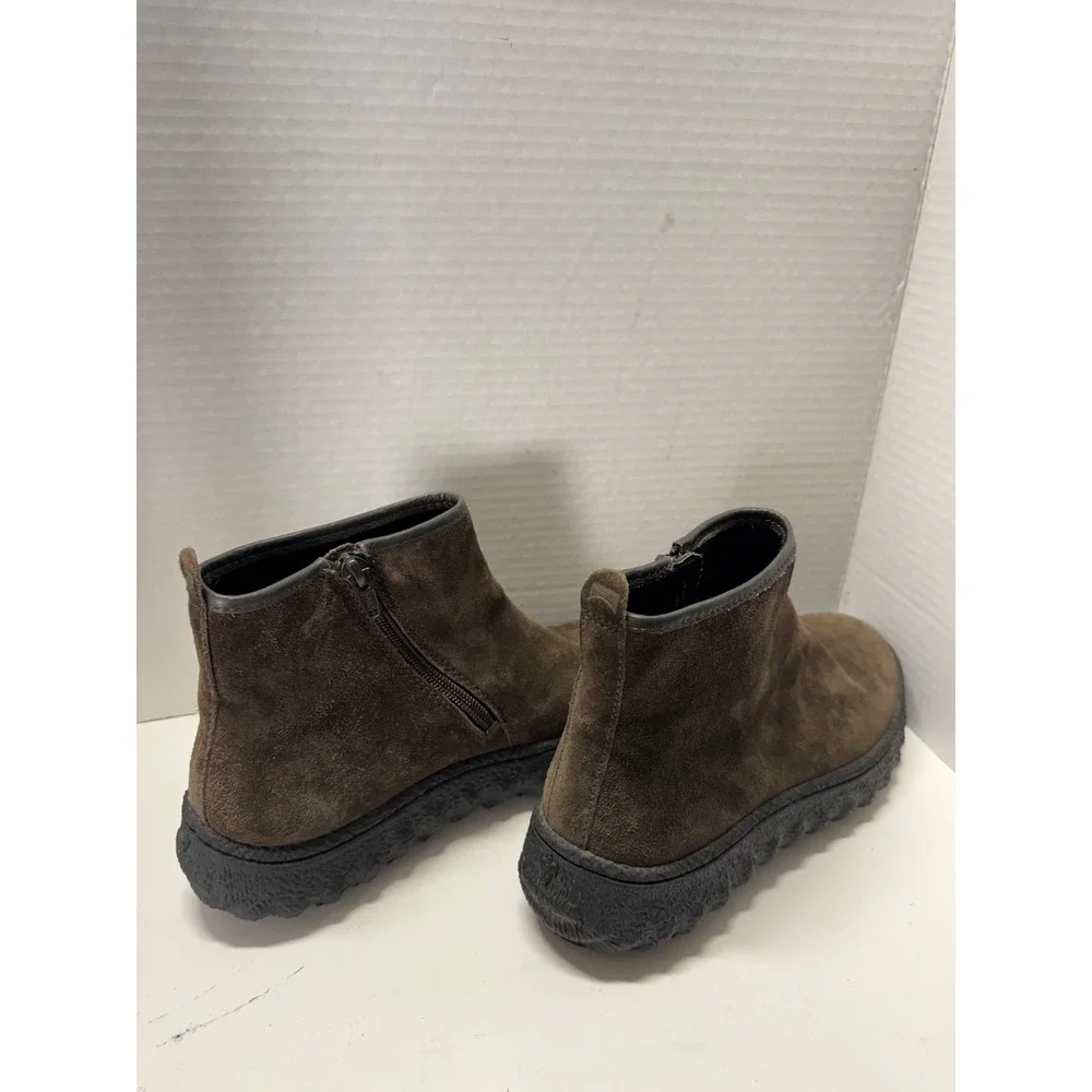 Camper Ground Dark Brown Suede Michelin Sole Ankle Boots K400460-006 Size 38 7.5
